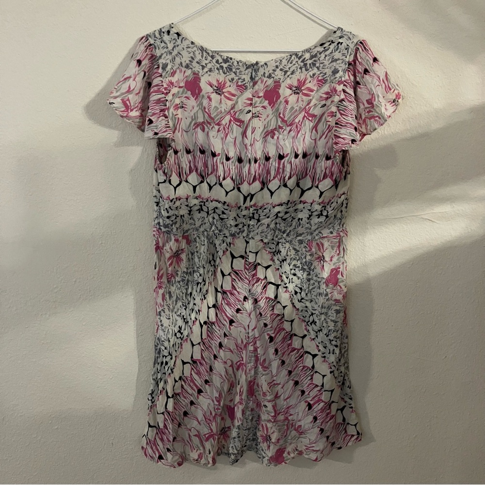Free People Grey & Pink Fit & Flare V-Neck Short Sleeve Mini Dress Size: 10 - Picture 3 of 5
